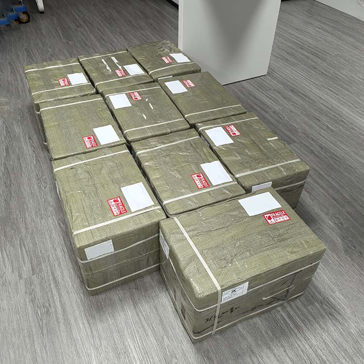 Enciende tu vida: ¡Enviamos 2.000 encendedores premium a nuestro valioso cliente en Bolivia!